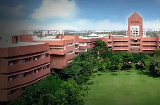 มหาวิทยาลัยหัวเฉียวเฉลิมพระเกียรติ ใกล้ The Impress Residence บางนา-ตราด กม.17